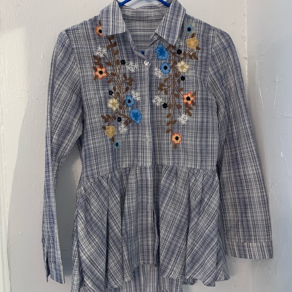 Blue Flower Pattern Blouse - Picture 5 of 6